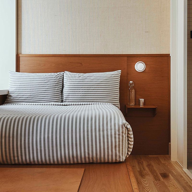 Modern Vanity Lighting Circle Wall Light Fixture with Acrylic for Bathroom