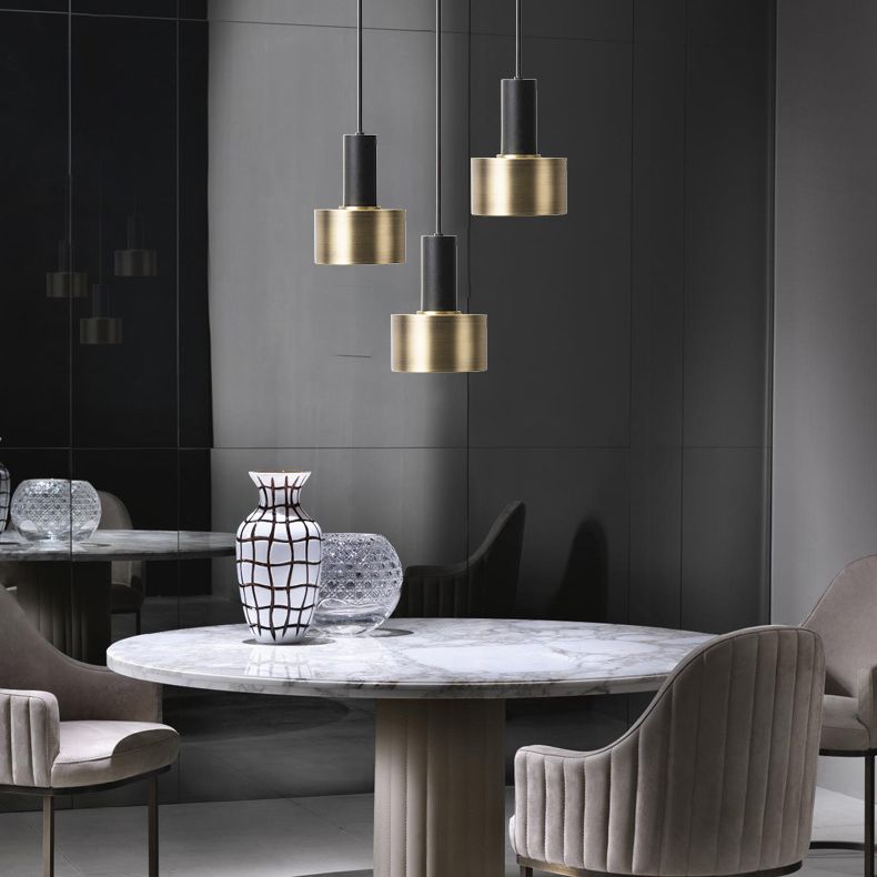 Lampe suspendue noire à 3 légers dans un pendentif en métal de style luxe moderne Lumière en métal pour salle à manger