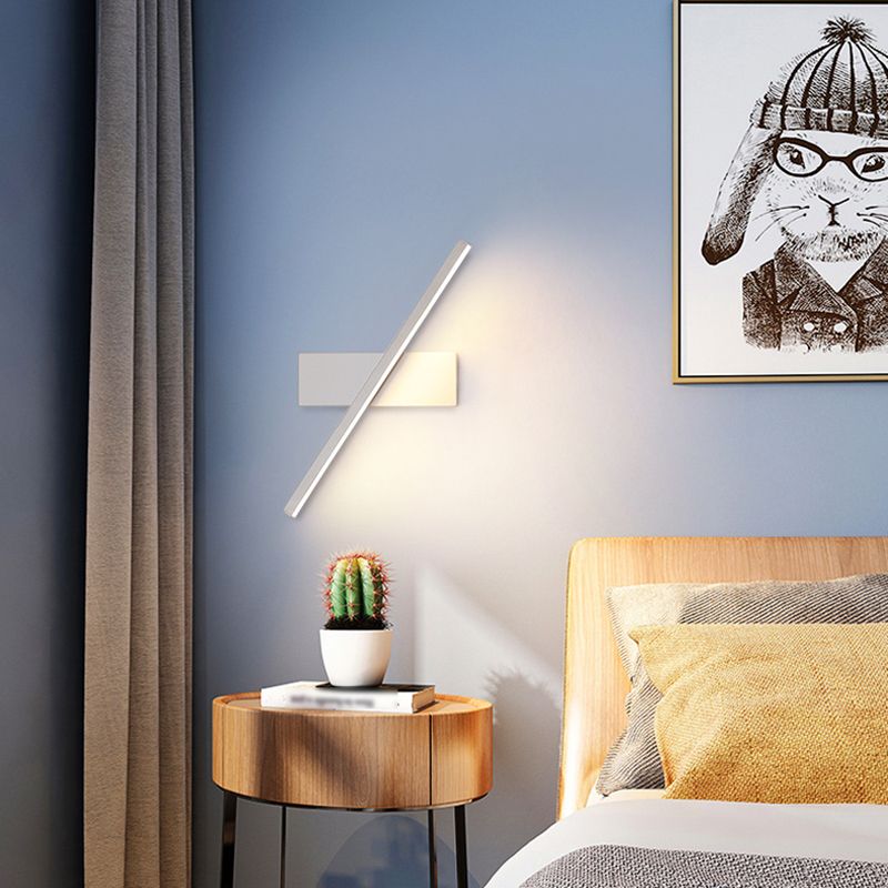 Modern Style Wall Mount Light Rotatable LED Wall Light with Silica Gel Shade for Bedroom