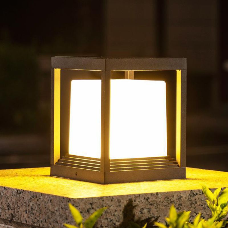 Square LED Pillar Lamp Metal Waterproof Outdoor Light for Garden