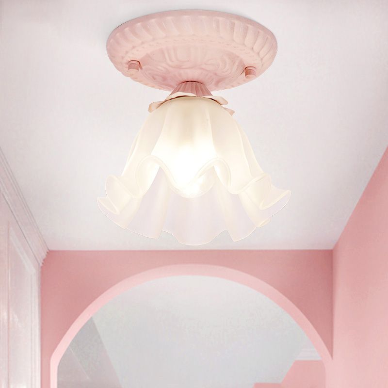 Scalloped Metal Ceiling Light Country 1 Bulb Living Room Flush Mount Lighting in White/Pink/Blue
