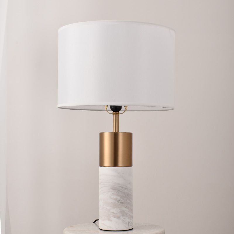 Tambre de la mesita de noche Babez 1 cabezal lámpara de soporte de noche posmoderna con pedestal de mármol en negro/blanco/gris