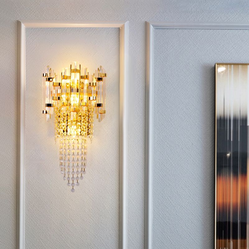 Lámpara de pared de oro de cristal en el estilo artístico moderno de metal electroplacado de 3 luces.