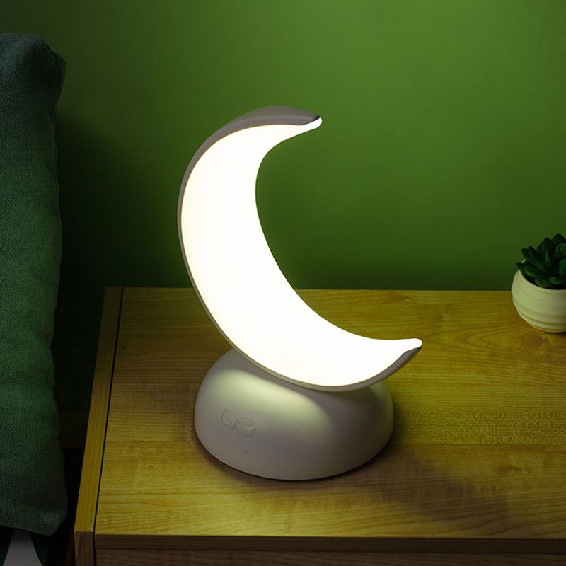 Croissant en forme d'arôme LED lampe nordique en plastique Nordic Plastic Table Light avec cordon de chargement USB