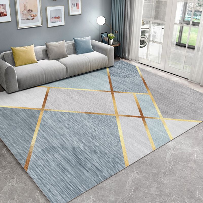 Farblich gemischter dreieckiger Teppich aus Polyester, minimalistischer Teppich, rutschfeste Rückseite, Innenteppich für Heimdekoration