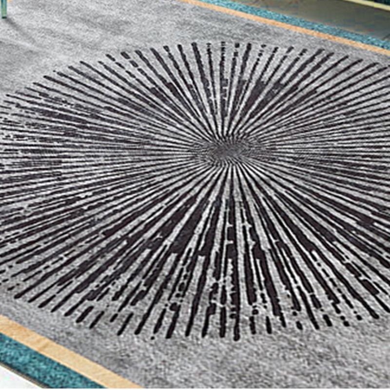 Grey Tone Triangle Print Rug Polyester Nordic Carpet Non-Slip Backing Indoor Rug for Home Decoration