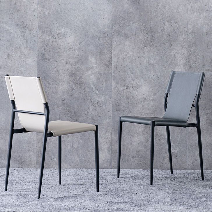 Accueil Chaises de salle à manger sans accoudoirs Chaises d'appoint en cuir avec pieds en métal (Ensemble de 2)