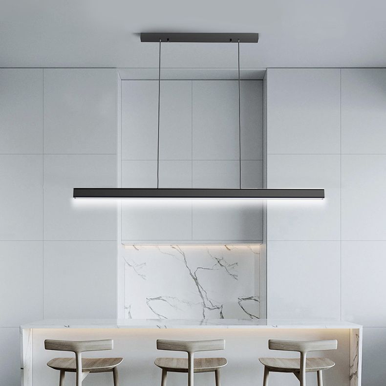 Lampada dell'isola a pendente lineare Isola lampada a sospensione moderna lampadario in metallo