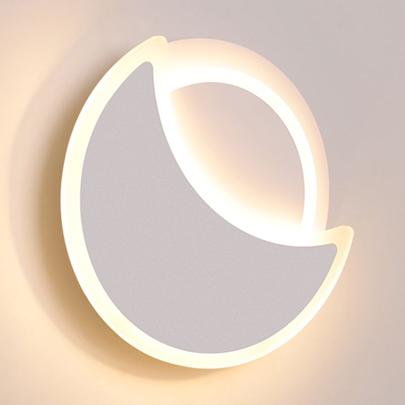 Contemporary Simple Wall Sconce Creative Moon Shape Wall Lamp for Porch Living Room