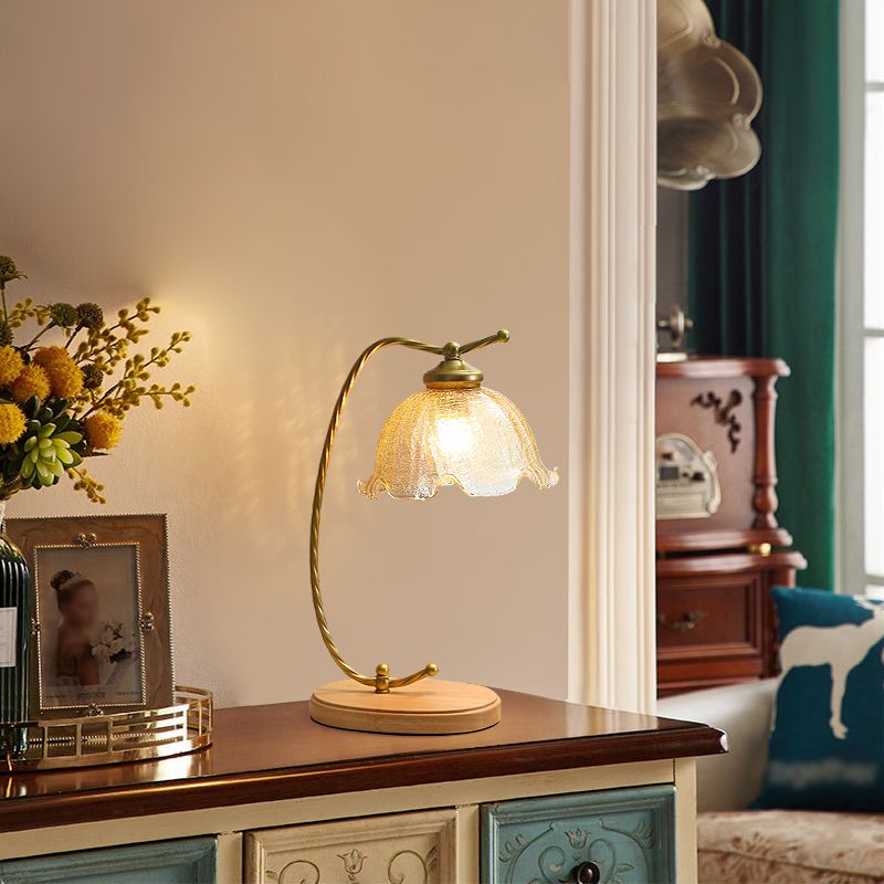 Lampade da tavolo da notte a forma di fiore 1 moderno lampada leggera in oro
