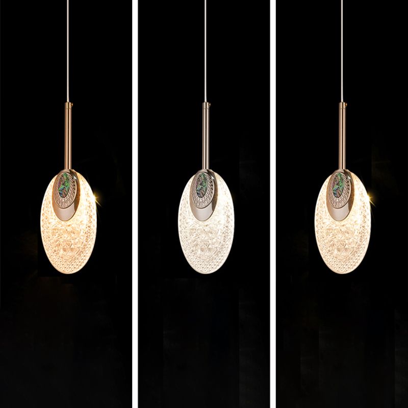 Luminaires suspendus en or lampe de suspension simplicité avec une teinte acrylique claire