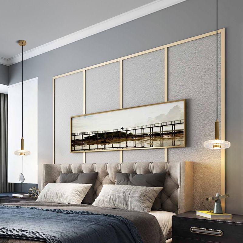 Lampada a sospensione di tonalità piatta semplicità lampada a soffitto a LED in oro acrilico per camera da letto