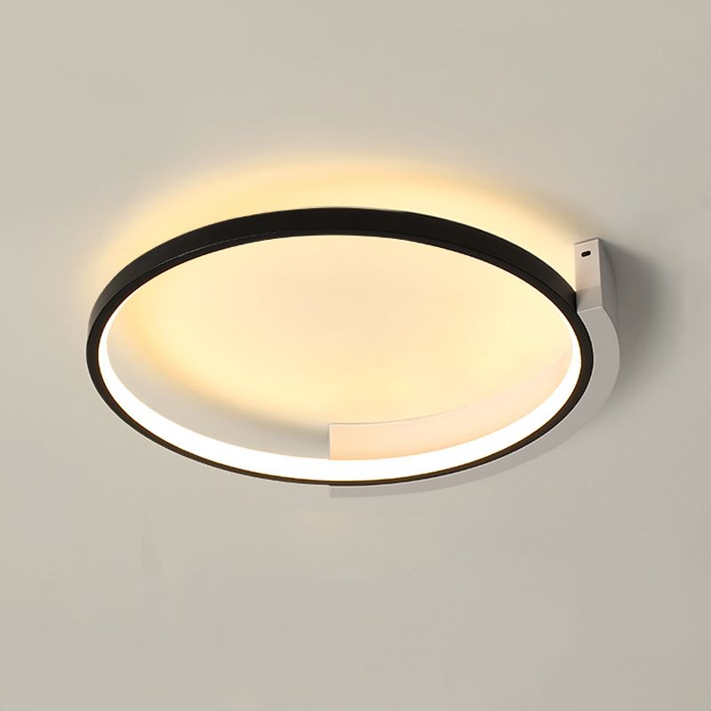 Circle Ceiling Light Fixture Modern Style LED Metal Ceiling Mounted Light