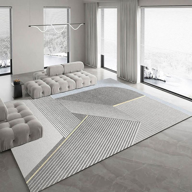 Simple Line Rug Polyester Grey Area Rug Tear Resistant Rug for Living Room