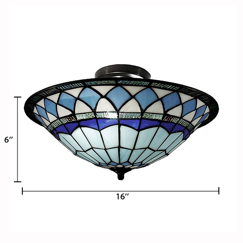 Plafonnier en verre teinté bleu, semi-encastré de style Tiffany avec abat-jour en forme de bol pour le salon, 5" de haut x 16" de diamètre