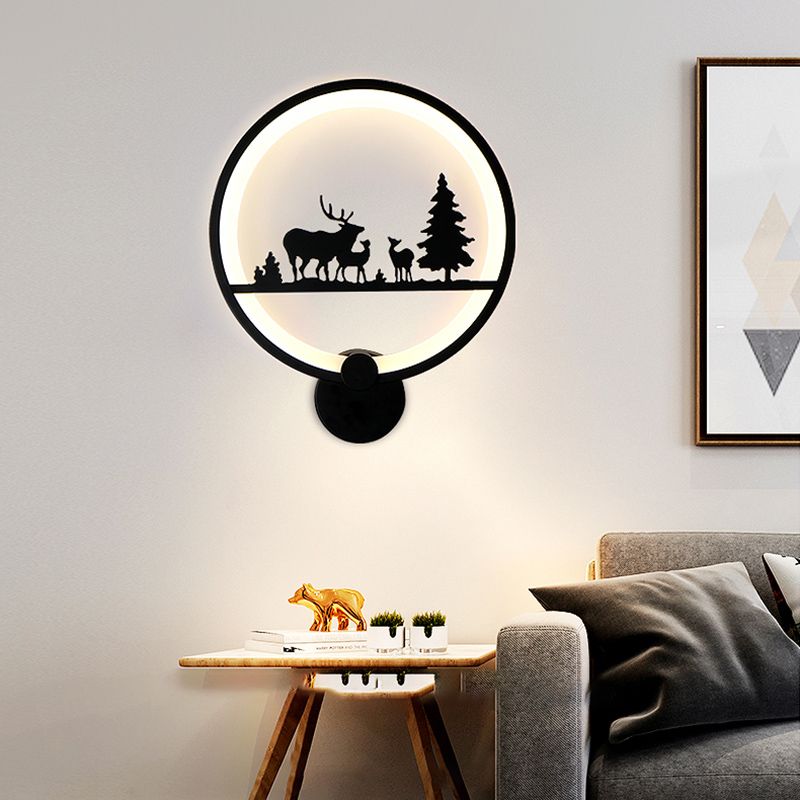 Unique Shape Metal Wall Light Modern Style 1-Light Wall Mounted Light Fixture in Black