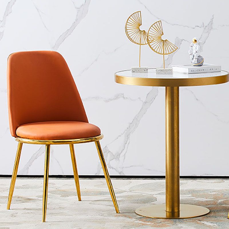 Silla auxiliar de comedor escandinavo de terciopelo Silla de comedor con acabado mate Parsons