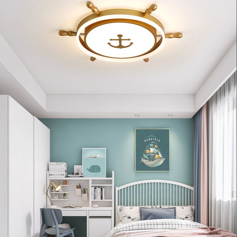 Casque d'or de style créatif pour enfants LED plafonnier encastré en fer forgé avec abat - jour acrylique