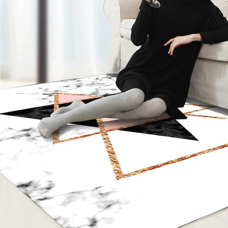 Trendy Marble Surface Print Rug Contemporary Creative Area Rug Polyester Friendly Washable Carpet for Home Decoration