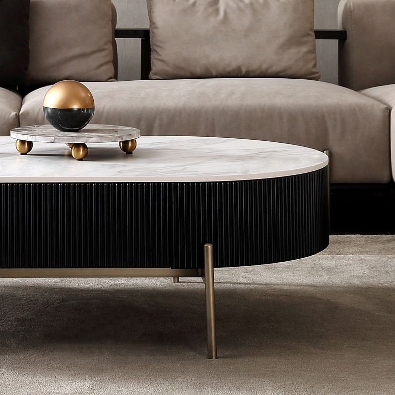 Modern Style Round White Black Metal Four-legged Coffee Table