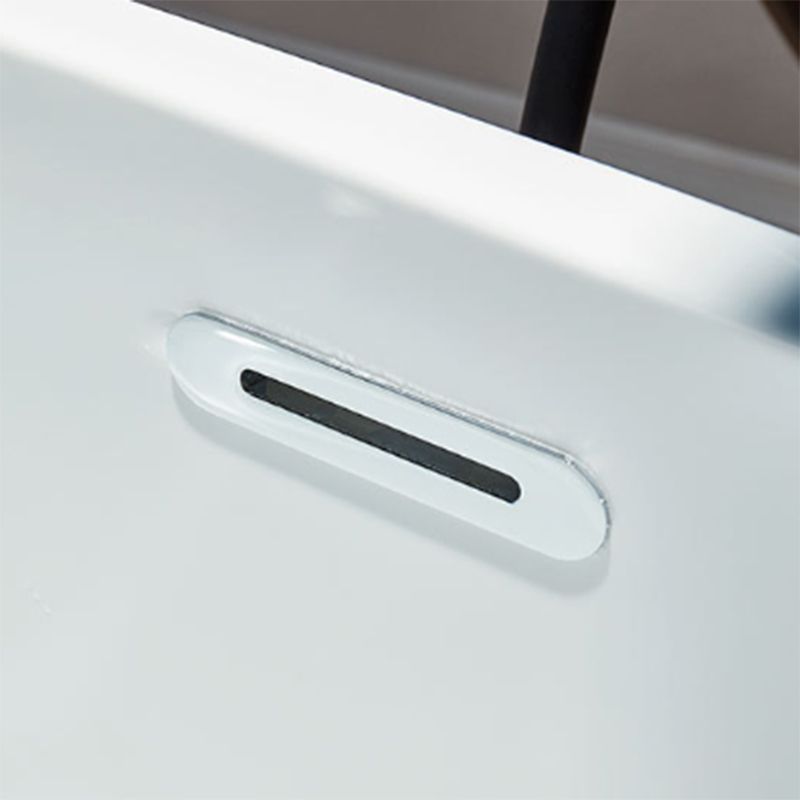 Modern Oval Bath Tub White Acrylic Bathtub with Faucet for Bathroom