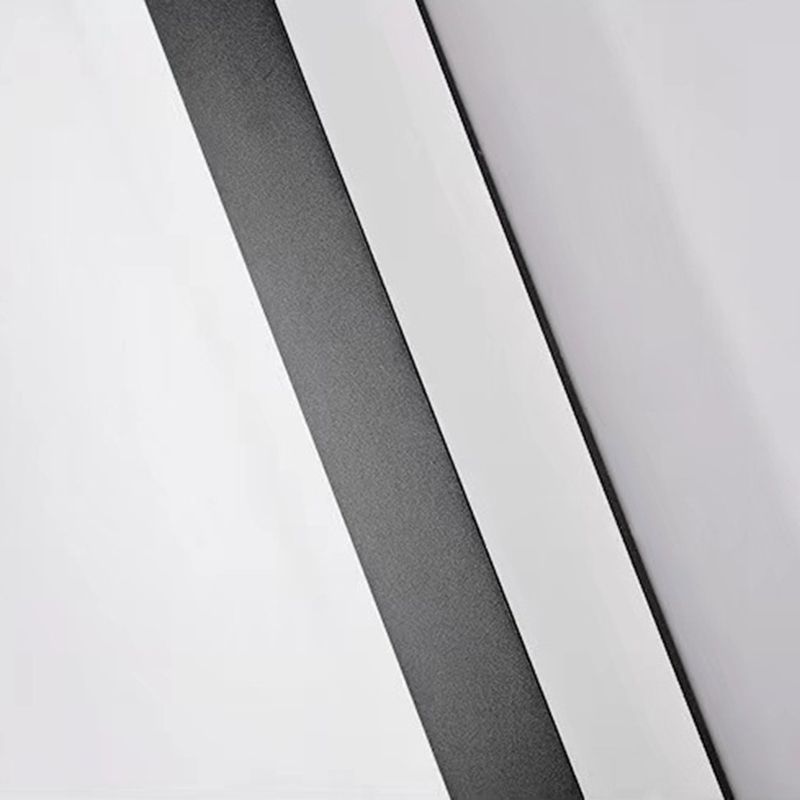 Linear Shape Metal Wall Sconces Modern 1-Light Wall Mount Light Fixture in Black