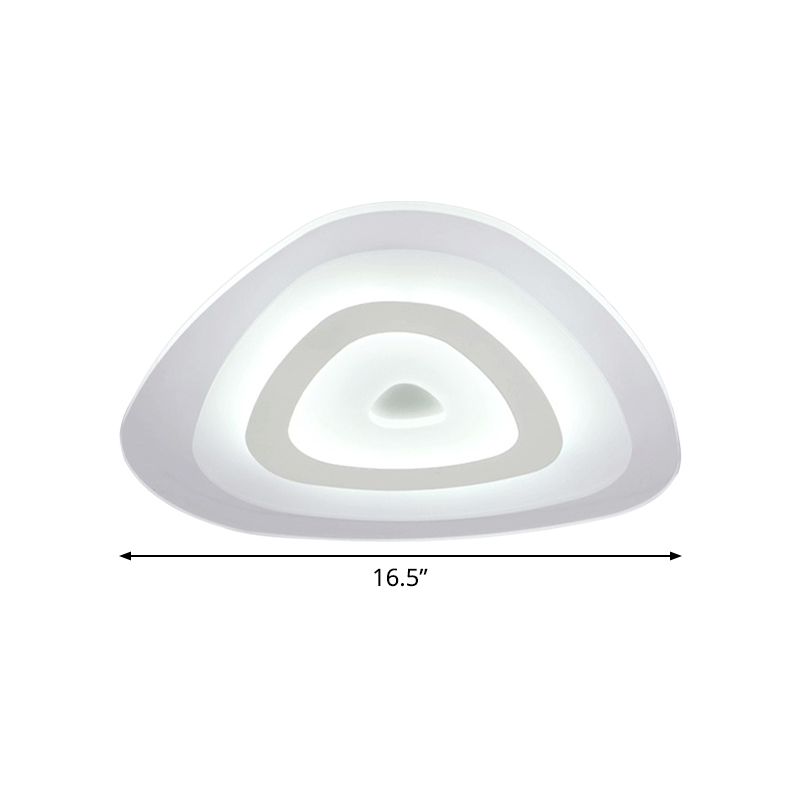 Acrylique Layered Triangle Thin Flush Light Modern White 16.5 "/20.5" /24.5 " Wide LED Ceiling Mounted Lamp for Bedroom