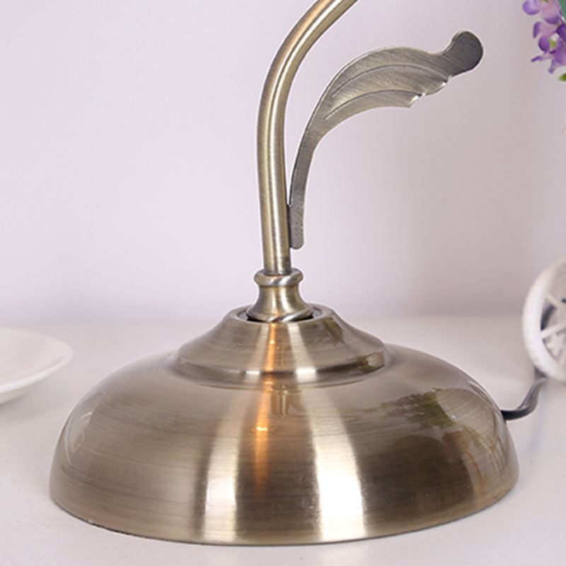 Modern Style Flower Shape Table Lamp Glass 1 Light Table Light