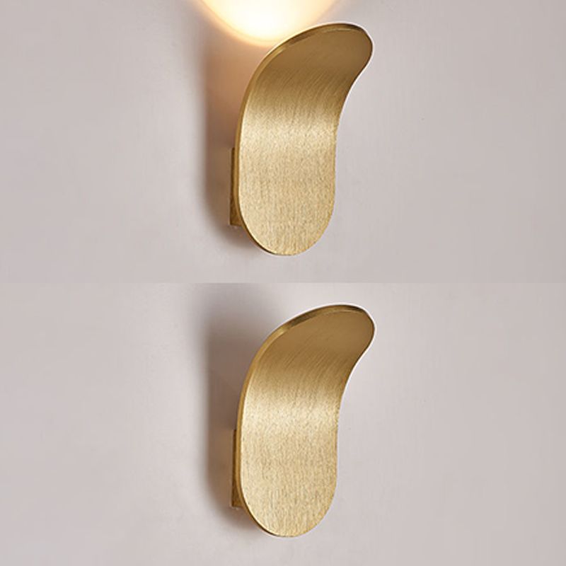 Modern Style Unique Shape Wall Sconce Metal 1 Light Sconce Light for Living Room