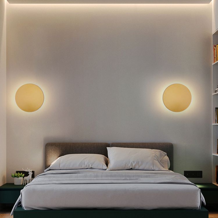 Modern Minimalist Style Round Disc Wall Light Sconces Metal Sconce Lights for Living Room