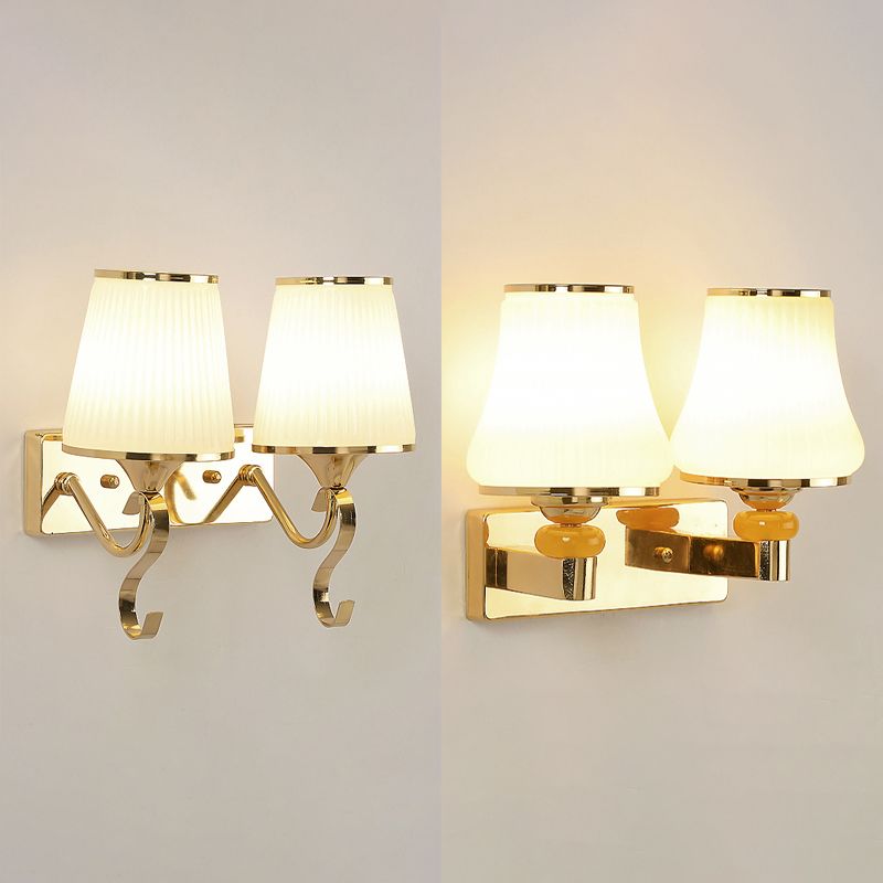 Iluminación de pared de sombra única luz de metal de estilo moderno para dormitorio de sala de estar