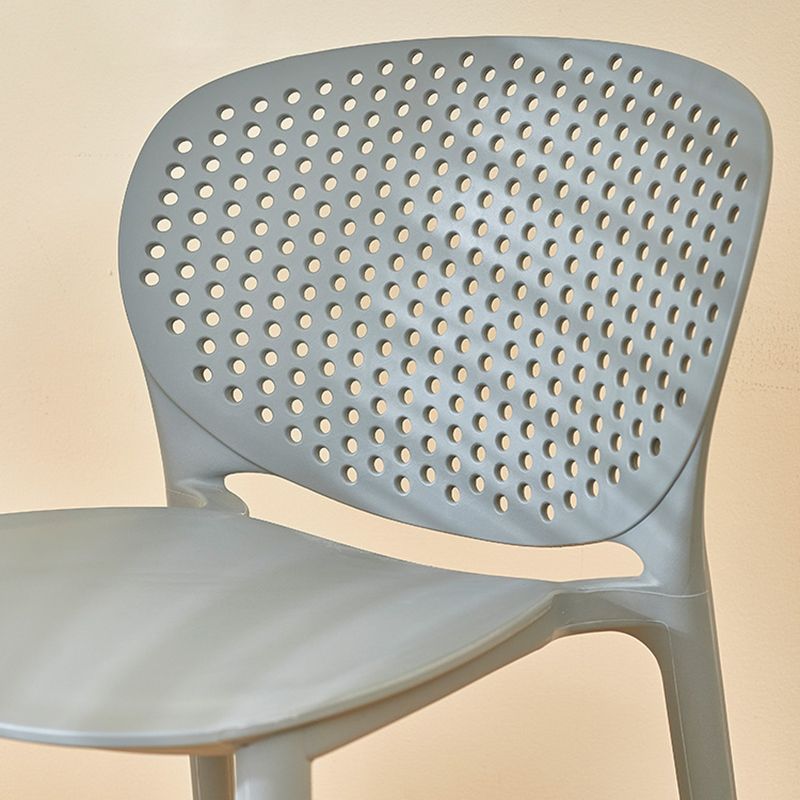 Scandinavian Matte Finish Milk Tea Shop Stool Plastic Footrest Barstool