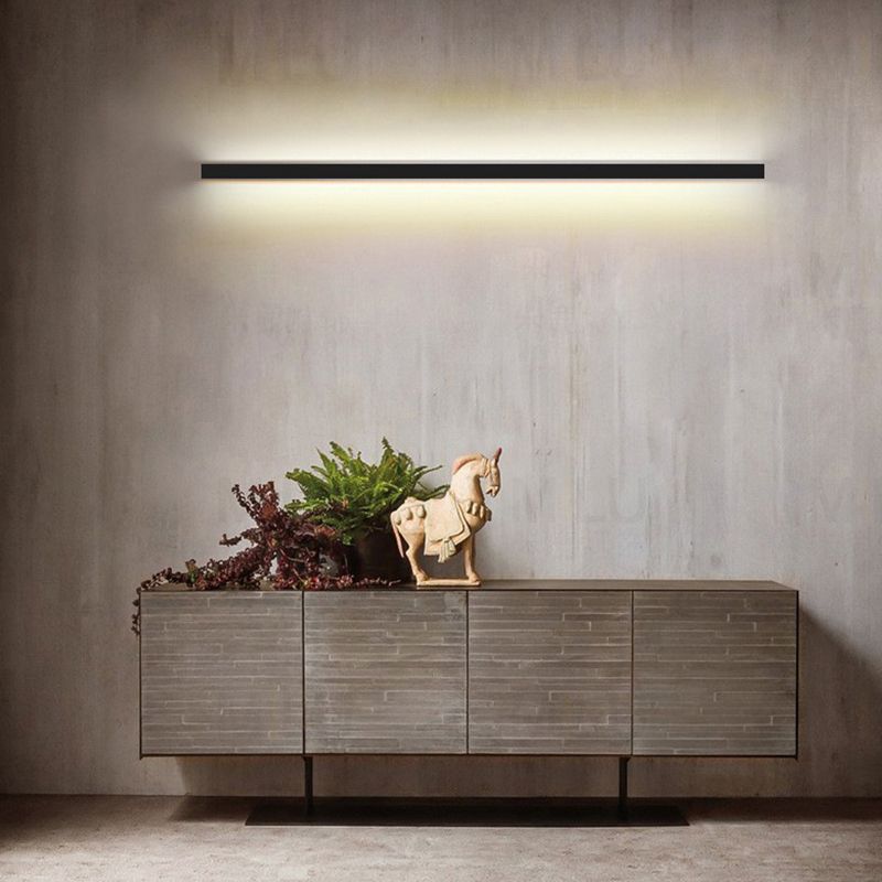 Linear Shape Metal Wall Light Modern Style 1 Light Wall Sconce Light