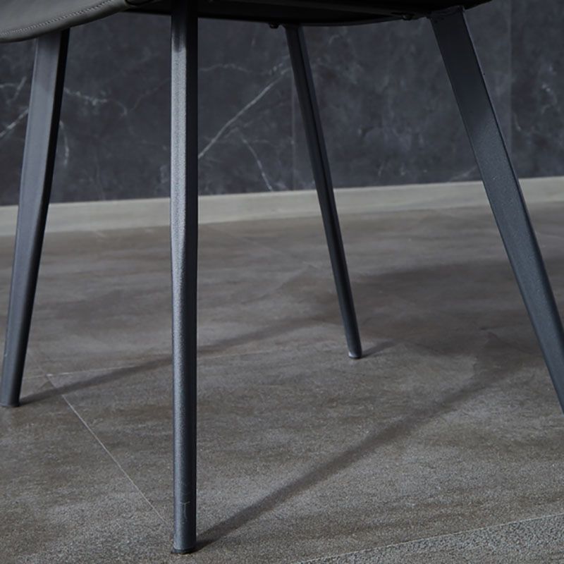 Silla lateral de comedor con respaldo sólido y brazo industrial Silla lateral de piel sintética