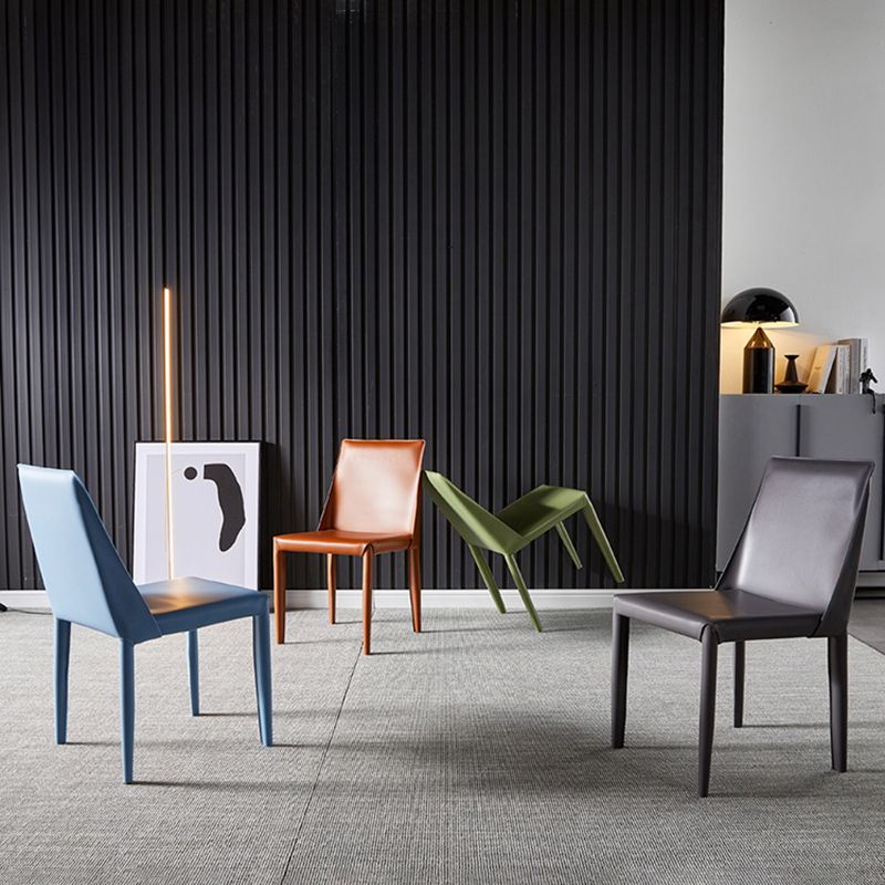 Chaises de salle à manger de style contemporain Chaises d'appoint sans accoudoirs avec pieds en métal pour cuisine (Ensemble de 2)