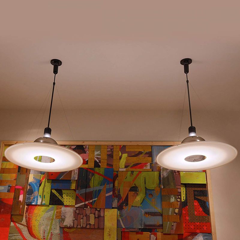 Postmodern Pendante Light Simplicité Assaleur d'éclairage suspendu pour le salon de la salle à manger