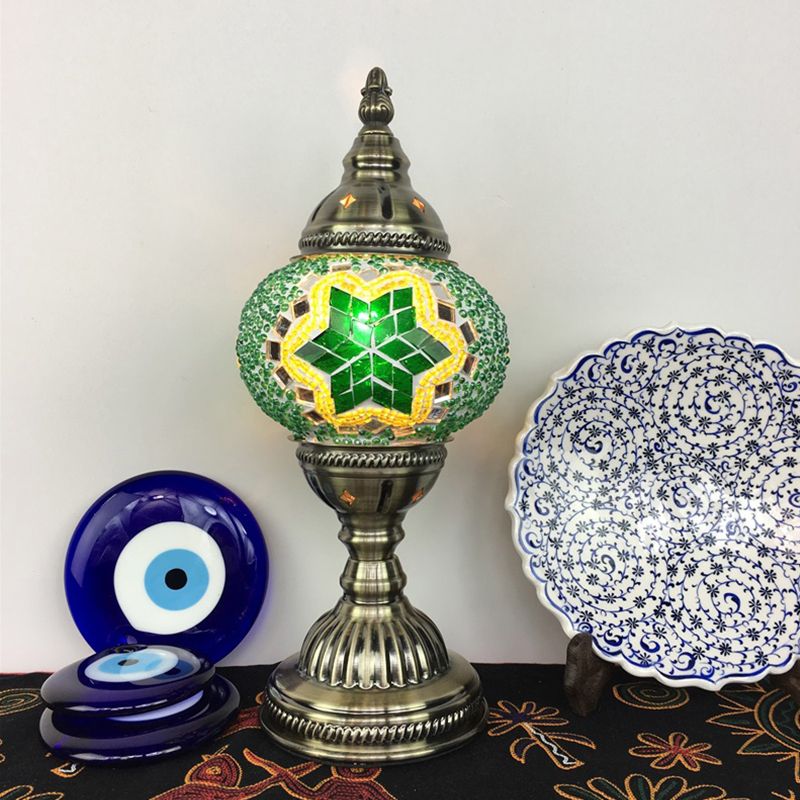 Kugelförmige Tischlampe Traditionelle blau/grün/fluoreszierende gelbe Glas 1 Glühbirnen Wohnzimmer -Aufgabenbeleuchtung