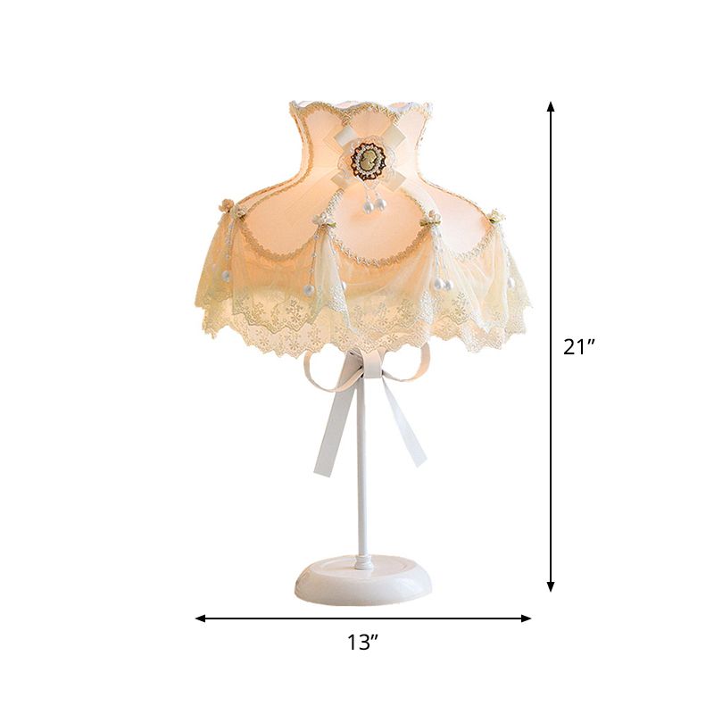 Wit kanten trim nachtkastje licht modern 1 lampstof nachttafelverlichting met boogontwerp