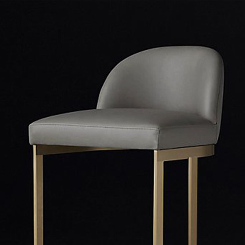 Glam Faux Leather Bar Stool Footrest Counter-height Stool for Dining Room