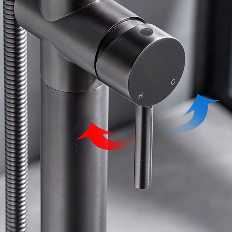 Modern Floor Mounted Metal Freestanding Tub Filler Swivel Freestanding Faucet