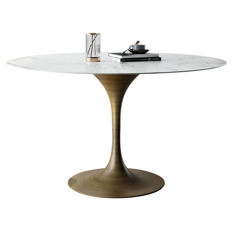Traditionele luxe tulpenbasismeubels rond steen eettafel voor thuis