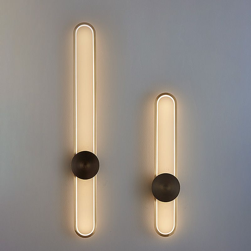 Oval Wall Lighting Fixture Modern Style LED Metal Wall Mounted Lighting for Living Room