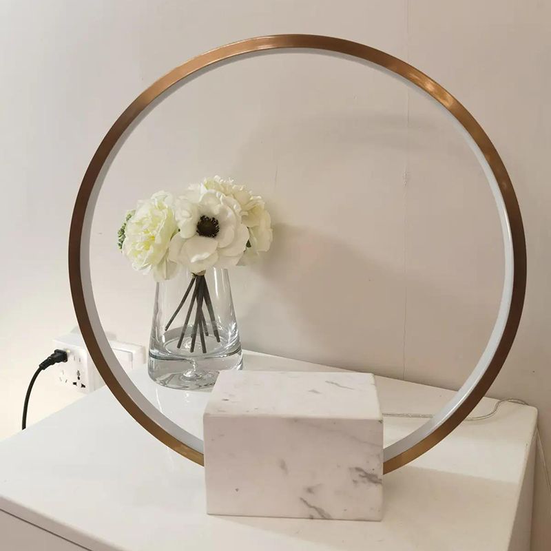 Characteristic Simple Modern Style LED Table Lamp Light for Living Room Bedroom Study