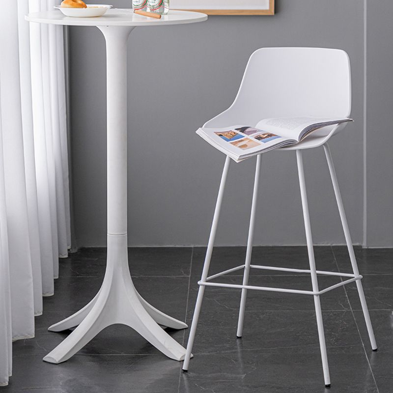 Contemporary Style Bar-stool Plastic Counter Bar Stool for Kitchen Bar with Metal Legs