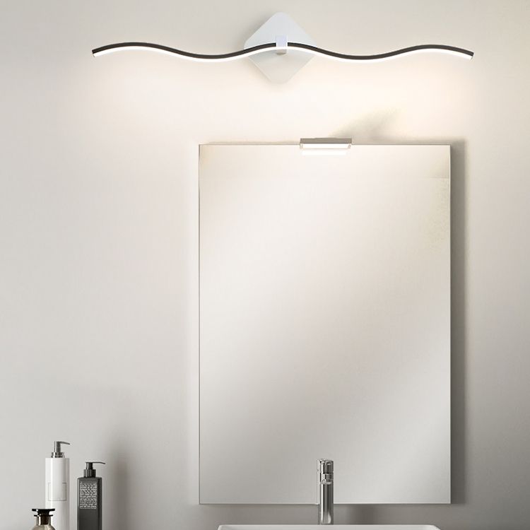 Modern Simple Fashion Style Linear Shade Wall Sconce Metal 1 Approches légères