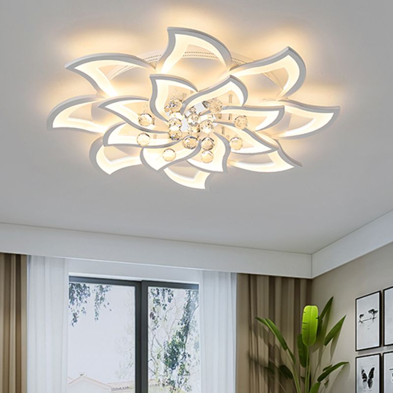 Blossom Metall Flushmount Licht Zeitgenössische weiße Flush Deckenleuchte mit Kristallkugel
