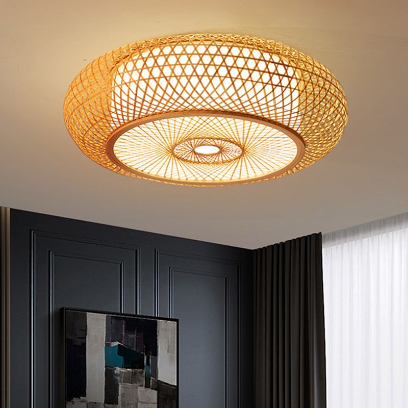Criss-Cross geweven bamboe plafondlamp Aziatische 1-bulb houten vlakke montage verlichtingsarmatuur voor slaapkamer