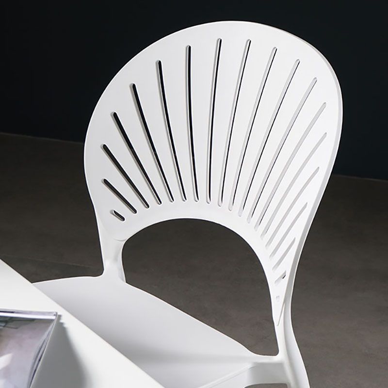 Eigentijdse stijl keuken plastic stoelen eetarmloze open achterkant stoel