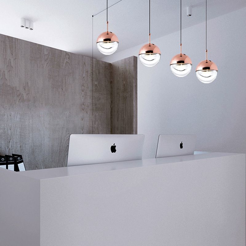 Luz de colgante de sombra de globo de lujo, iluminación colgante acrílica simple en oro para dormitorio