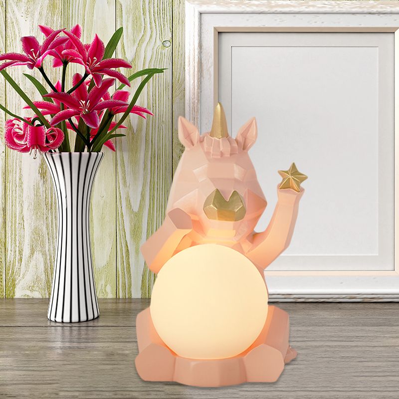 Lámpara de mesa de dormitorio LED de resina LED de alta noche de dibujos animados/conejo/unicornio